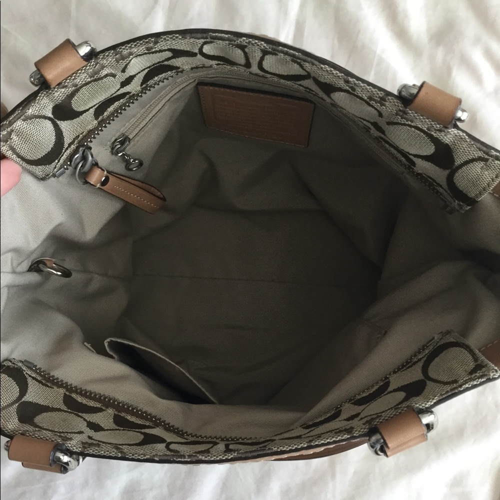 Coach Handbag - Picture 7 of 7